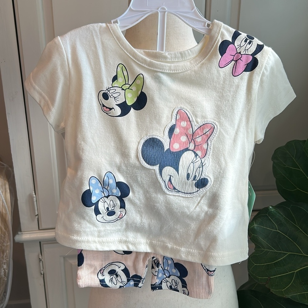 NEW Disney Minnie Mouse Embroidered Infant T-Shirt & Shorts Set- Size 12 months
